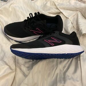 *** BRAND NEW*** New Balance size 9 sneakers
